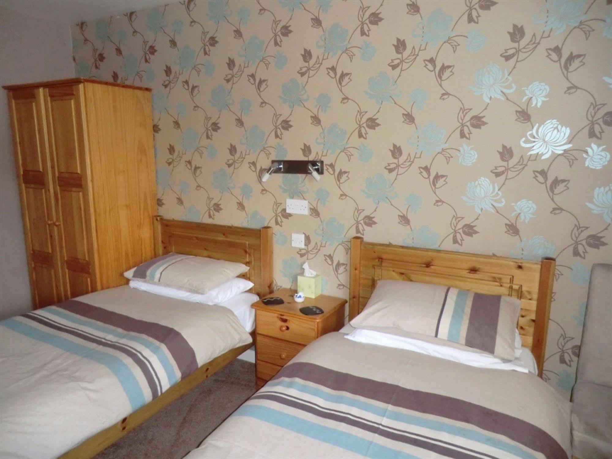 Heidl Guest House Partner With Grampian Hotel Perth Bagian luar foto
